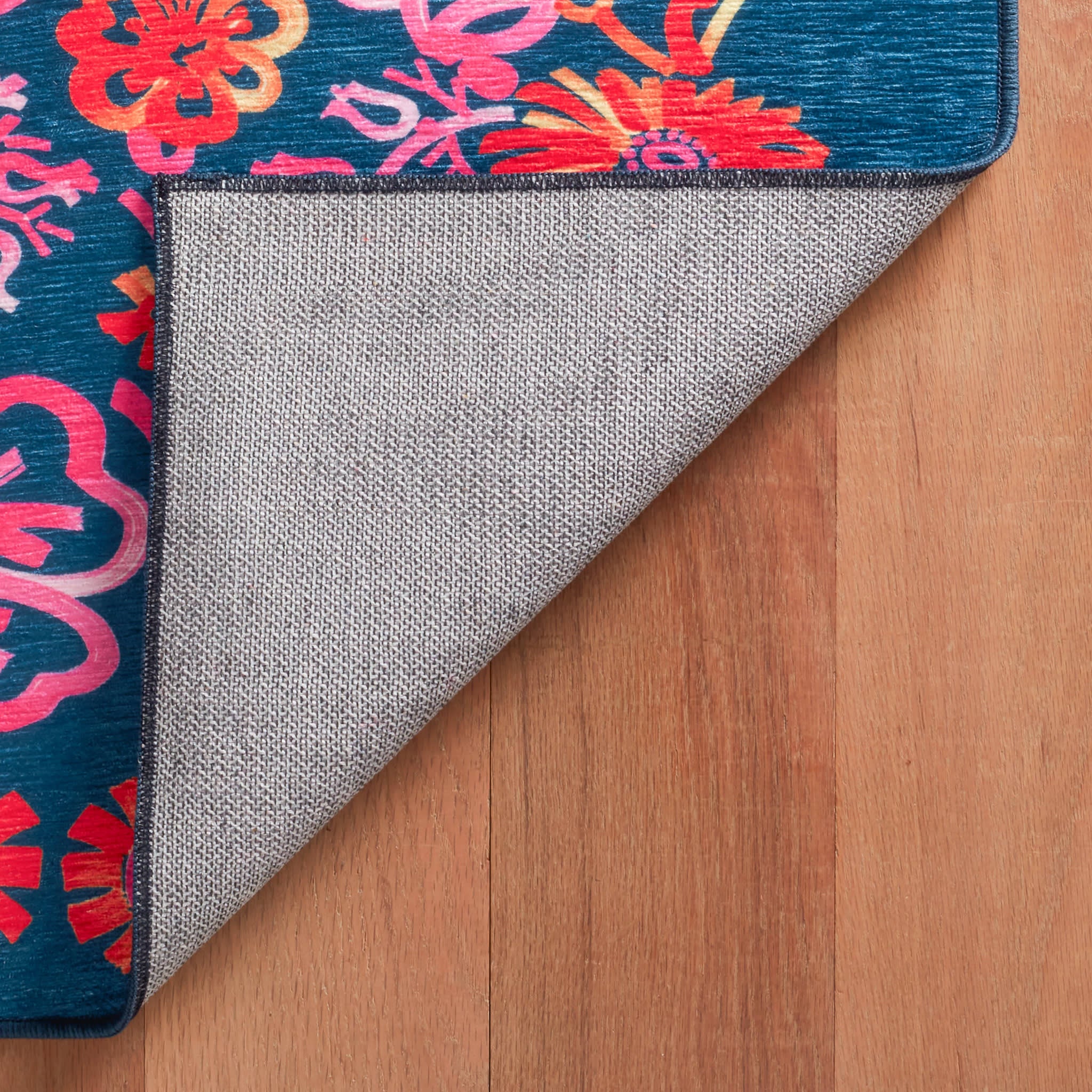 Graphic Gerbera Machine Washable Rug | Fuchsia - Image 6