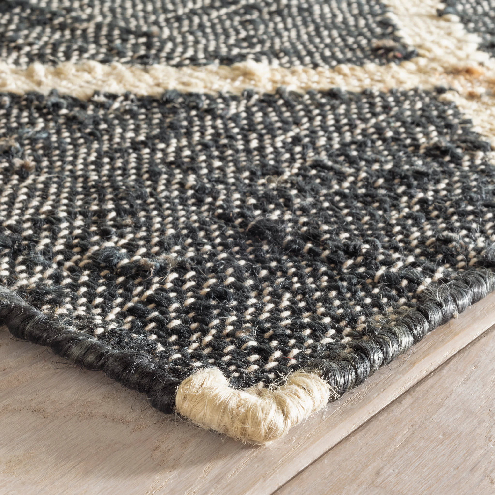 Kali Handwoven Jute Rug | Black - Image 7