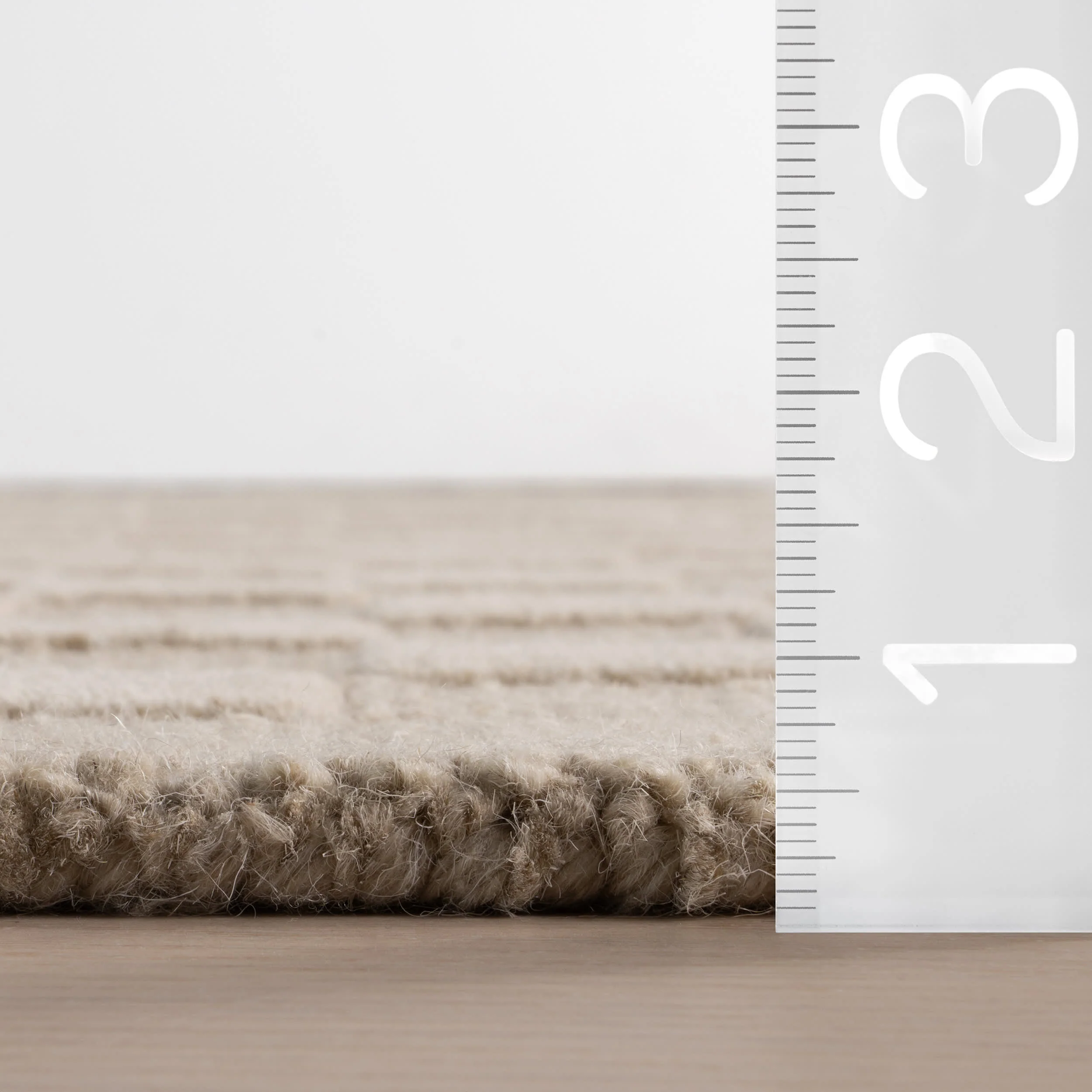 Linthea Modern Checkered Handmade Wool Rug | Ivory - Image 5