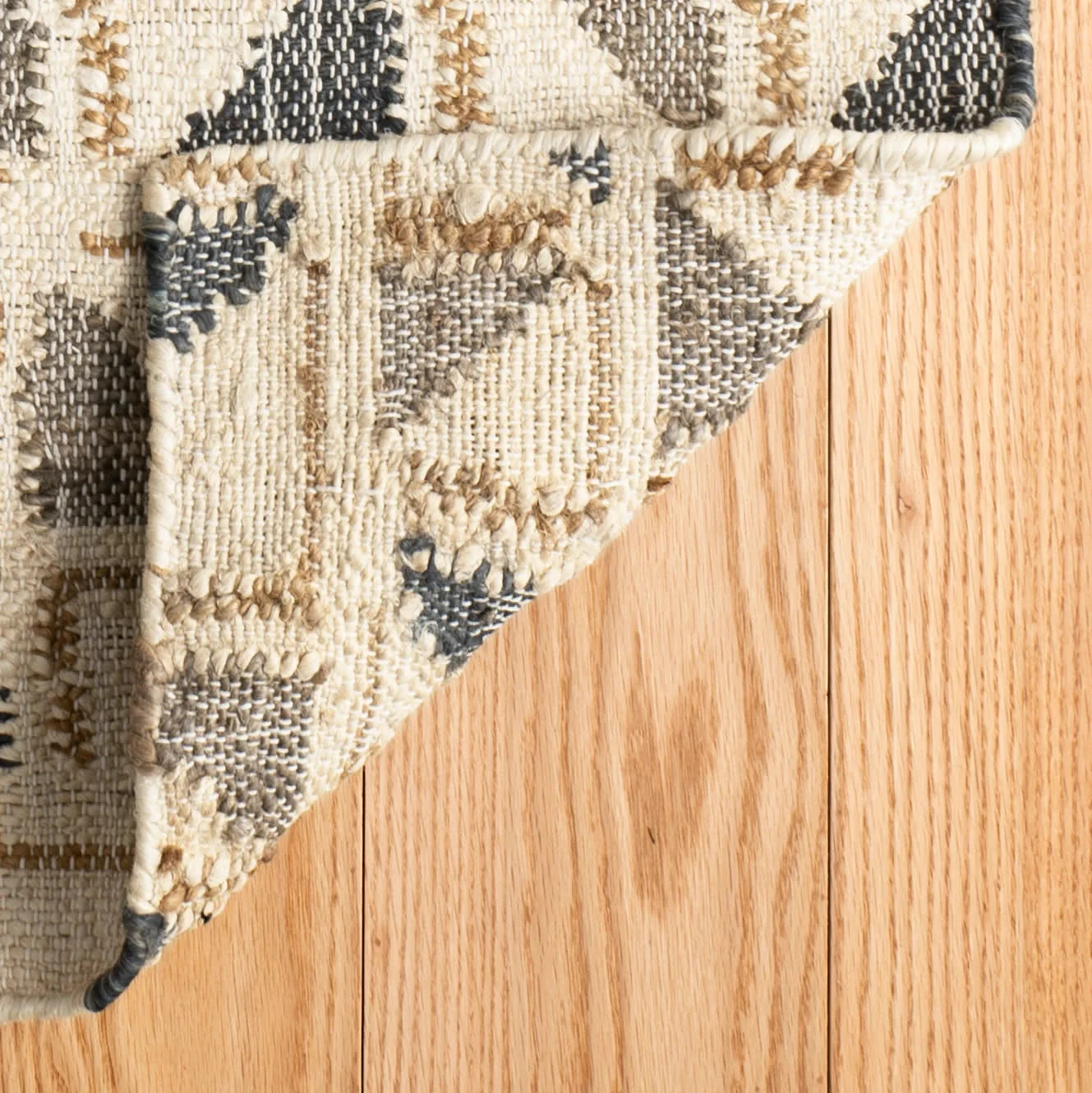 Loki Handwoven Jute Rug | Brown - Image 5