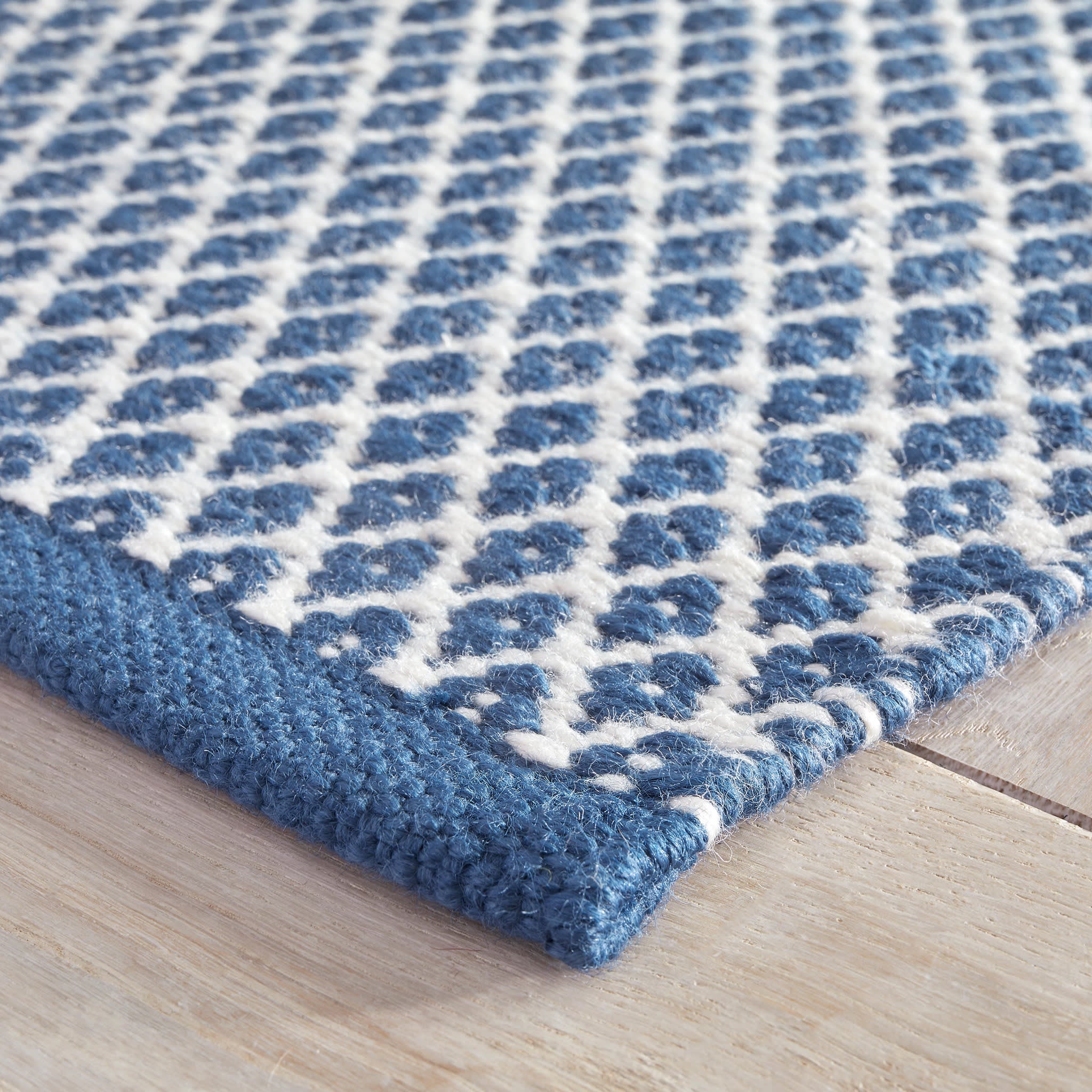 Mainsail Handwoven Indoor/Outdoor Rug | Navy - Image 4