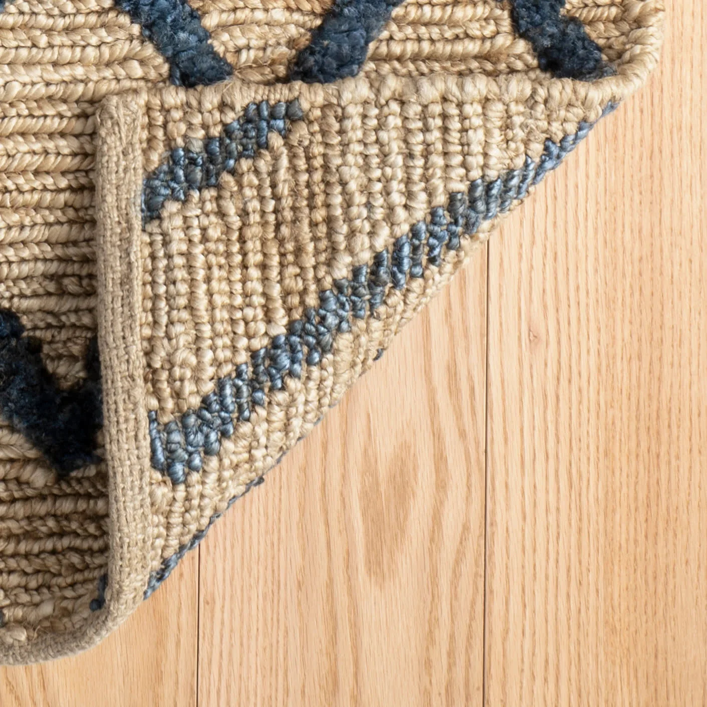 Marco Jute Soumak Handwoven Rug | Navy - Image 8