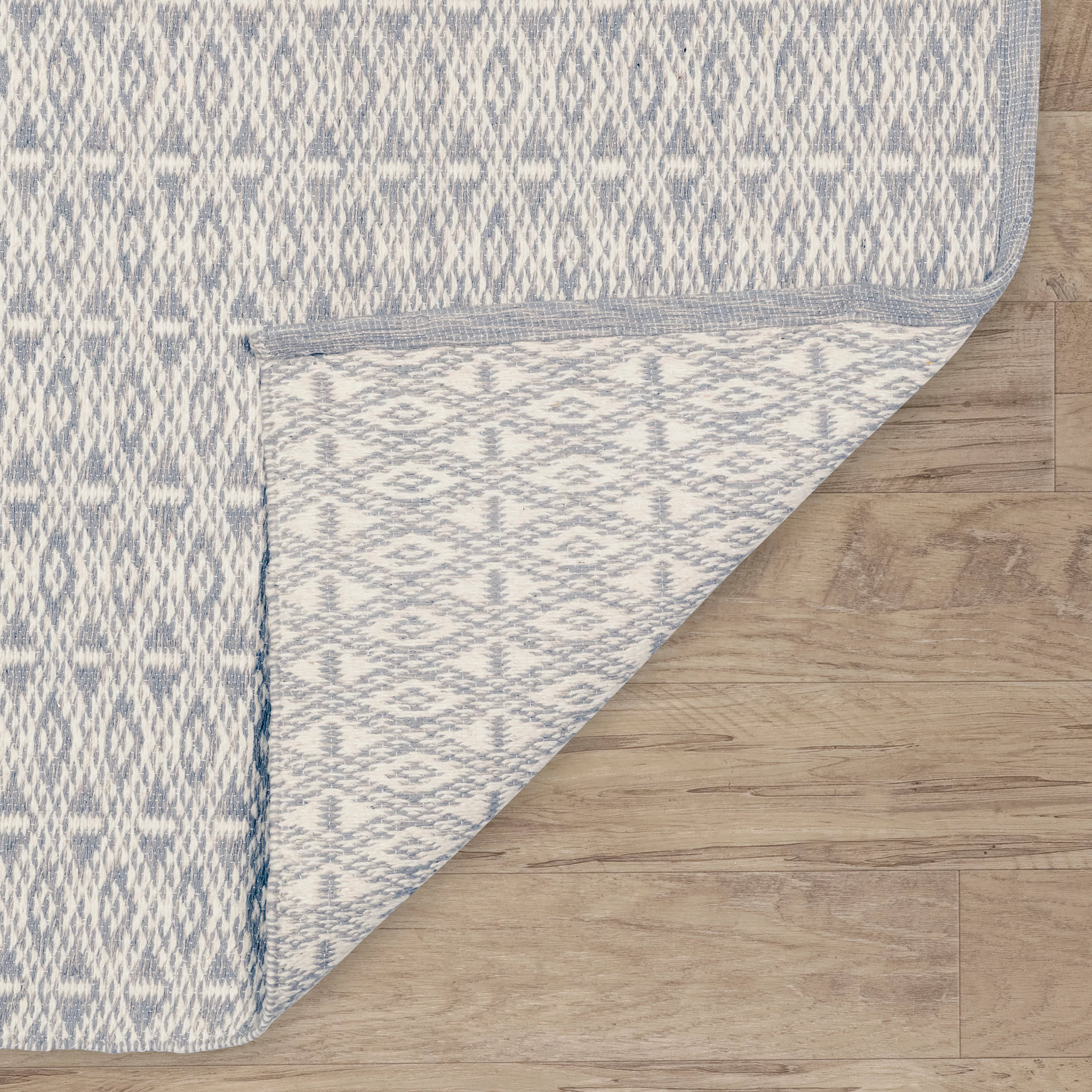 Optic Diamond Handwoven Cotton Rug | Grey/Ivory - Image 6