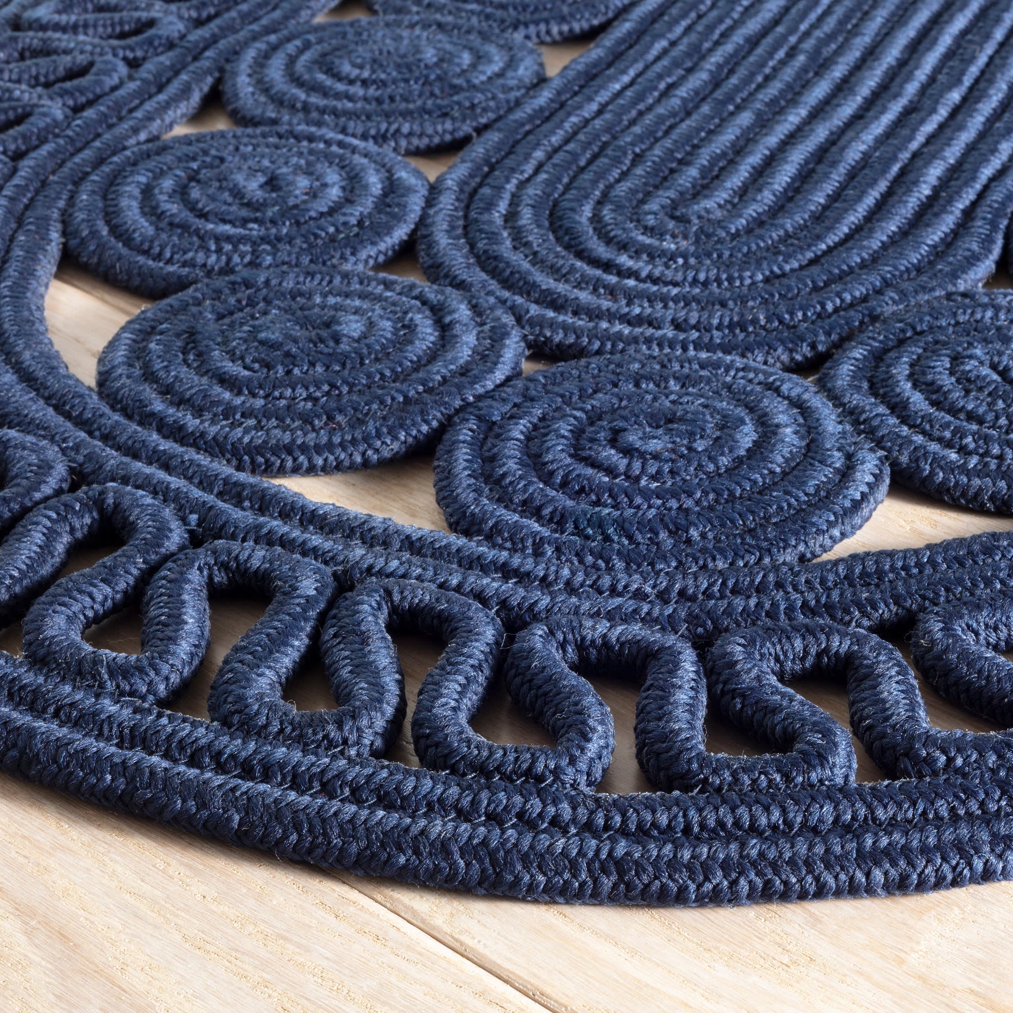 Reef Handwoven Indoor/Outdoor Oval Rug | Navy - Image 4