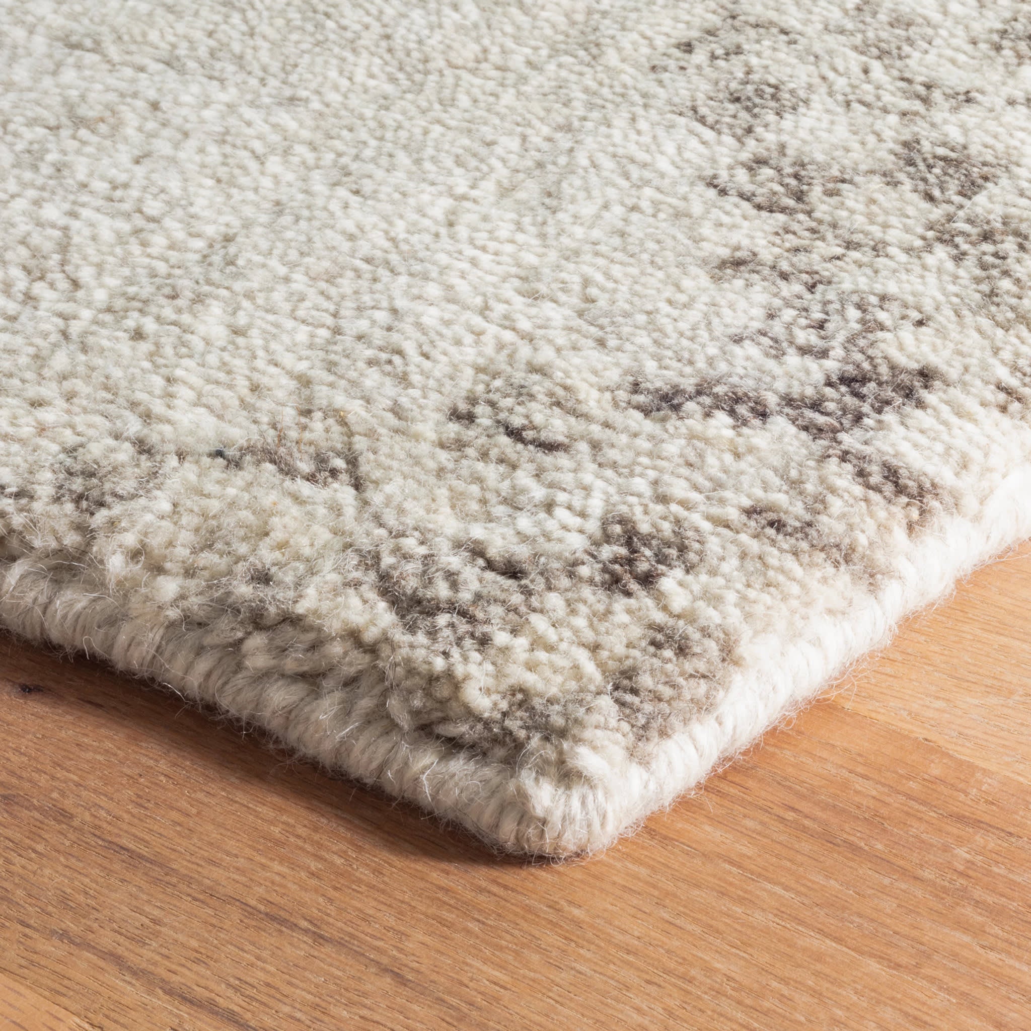 Zillah Hand Knotted Wool Rug | Grey - Image 5